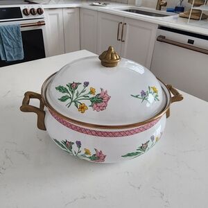 Elegant Floral Casserole Dish with LidVintage ASTA Enamel Cookware Pot